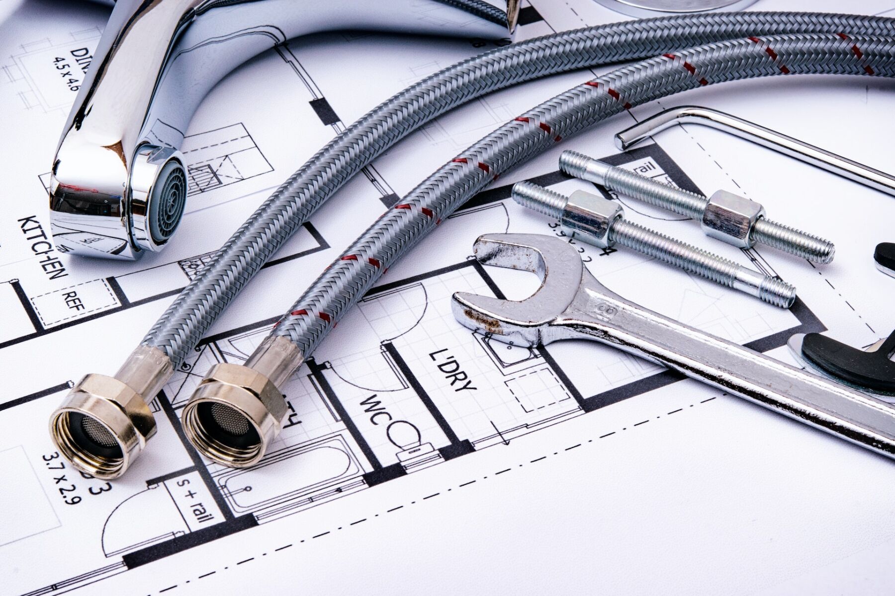 how to become a 1st year plumbing apprentice