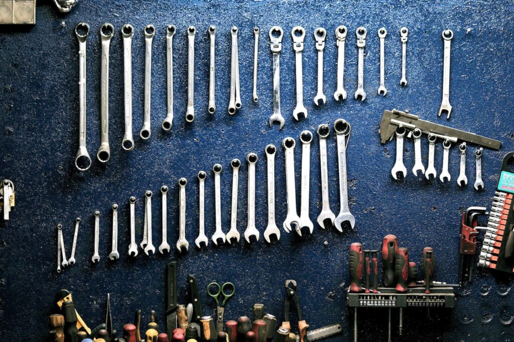 what tools does an apprentice plumber need