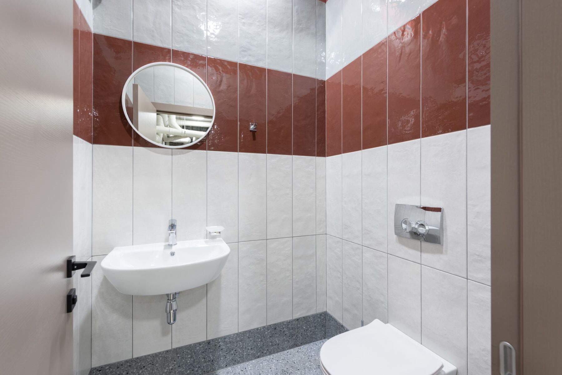 10 Features Your Commercial Bathroom Needs